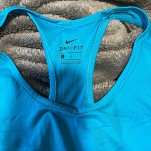 Nike workout tank